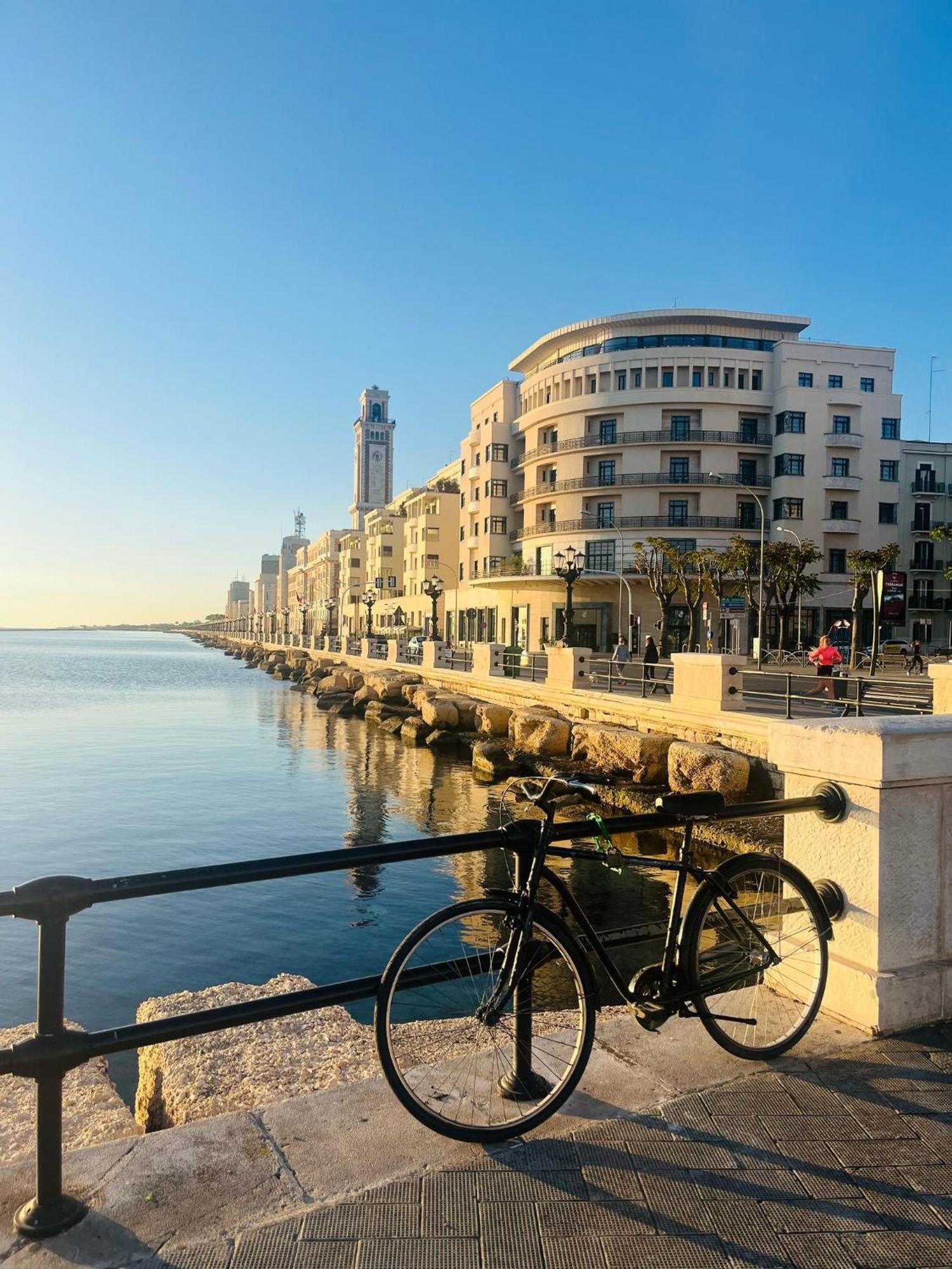 Riccardo Luxury Apartment Бари Экстерьер фото